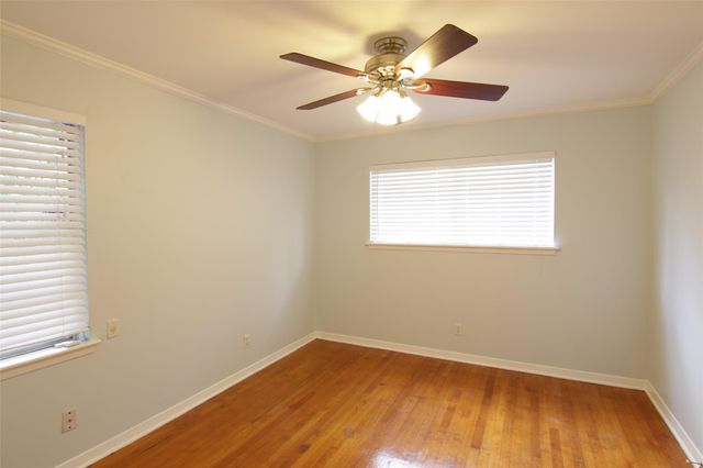 7030 Sharpview Drive, Houston, TX 77074