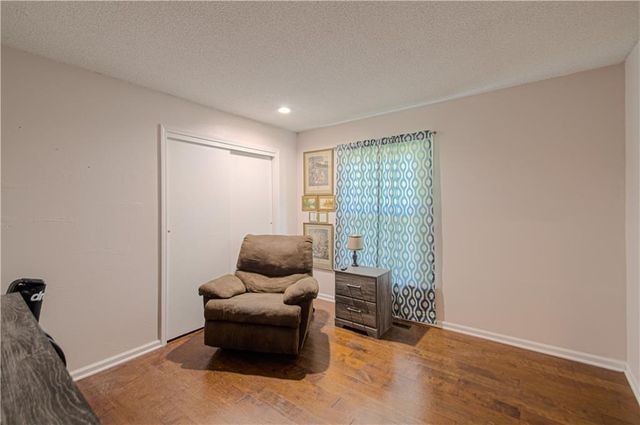6924 Long Avenue, Shawnee, KS 66216