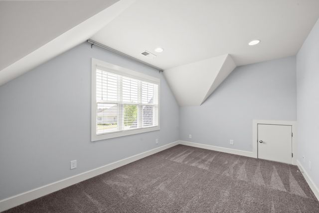 731 Farmington Dr, Lebanon, TN 37087