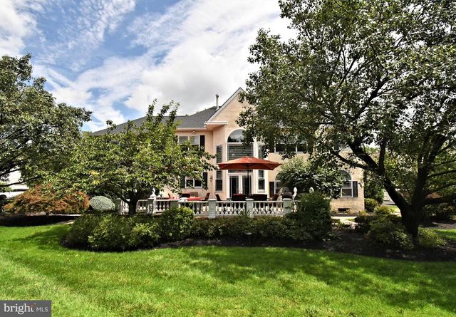 102 CHANNELHOUSE RD, North Wales, PA 19454