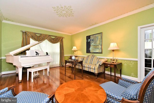 102 CHANNELHOUSE RD, North Wales, PA 19454