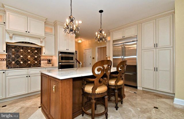 102 CHANNELHOUSE RD, North Wales, PA 19454