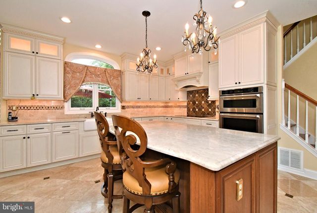 102 CHANNELHOUSE RD, North Wales, PA 19454