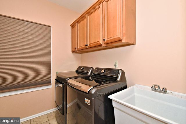 102 CHANNELHOUSE RD, North Wales, PA 19454