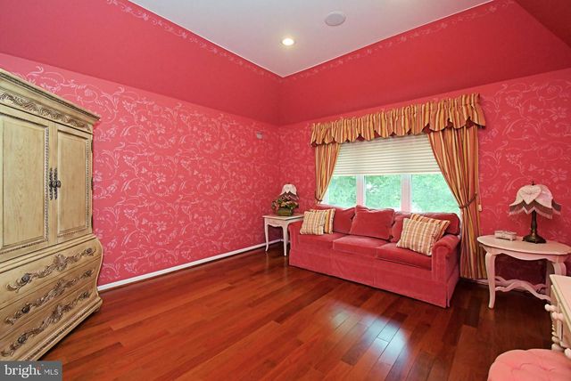 102 CHANNELHOUSE RD, North Wales, PA 19454