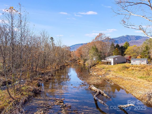 0000 State Hwy 80 S Highway, Burnsville, NC 28714