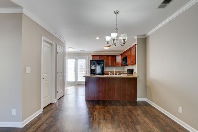 322 Sam Houston Cir, Clarksville, TN 37040
