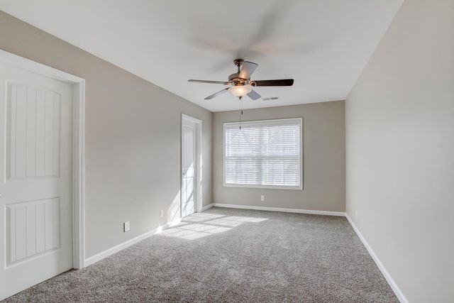 322 Sam Houston Cir, Clarksville, TN 37040