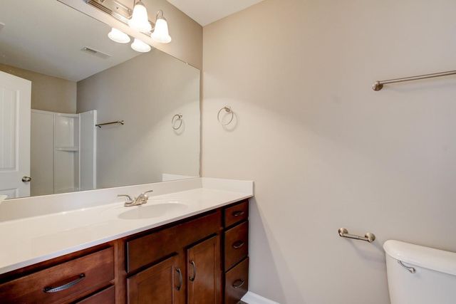 322 Sam Houston Cir, Clarksville, TN 37040