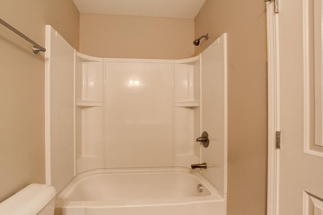 322 Sam Houston Cir, Clarksville, TN 37040