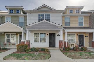 322 Sam Houston Cir, Clarksville, TN 37040