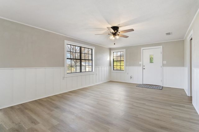 411 N COLLEGE, Lindale, TX 75771