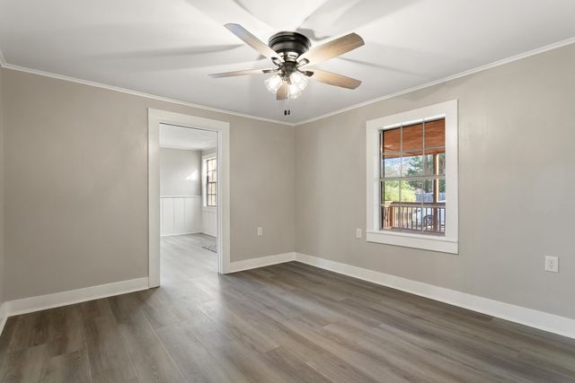 411 N COLLEGE, Lindale, TX 75771