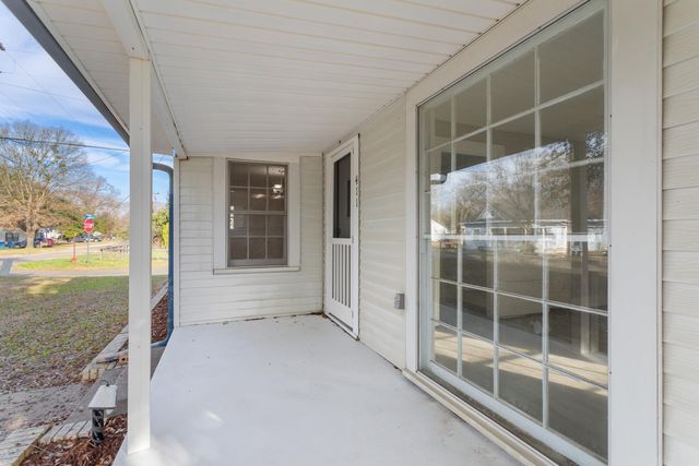 411 N COLLEGE, Lindale, TX 75771