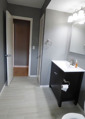 1028 Ridgefield Drive, Plano, TX 75075