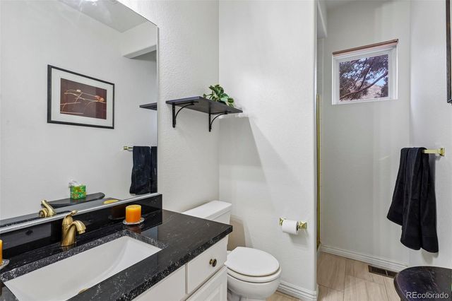 1011 S Valentia Street 95, Denver, CO 80247