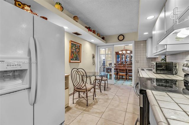 5660 W 13th Ct, Hialeah, FL 33012