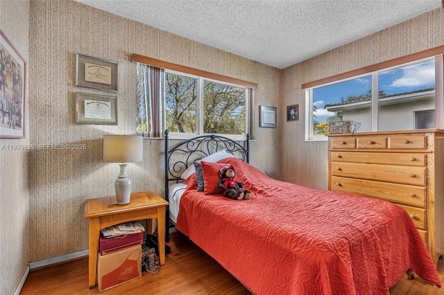 5660 W 13th Ct, Hialeah, FL 33012