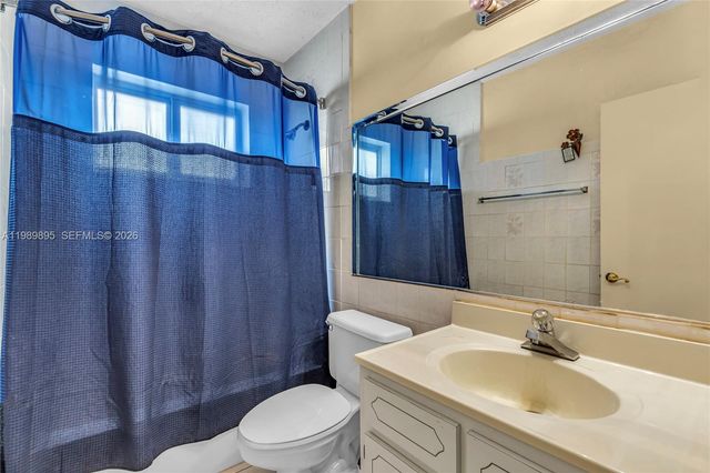 5660 W 13th Ct, Hialeah, FL 33012