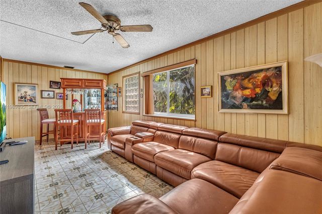 5660 W 13th Ct, Hialeah, FL 33012