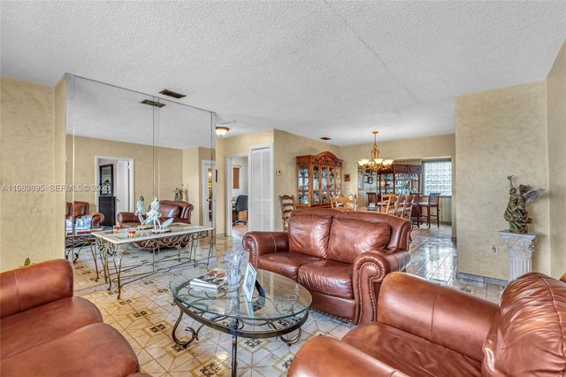 5660 W 13th Ct, Hialeah, FL 33012