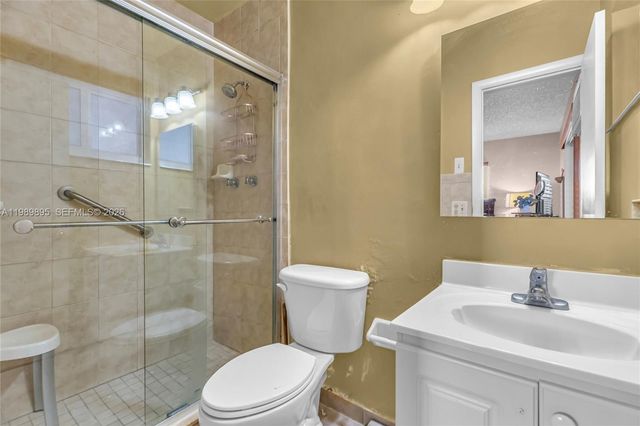 5660 W 13th Ct, Hialeah, FL 33012