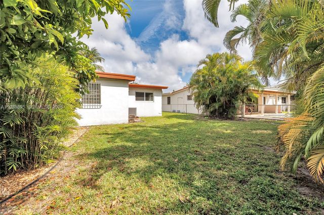 5660 W 13th Ct, Hialeah, FL 33012