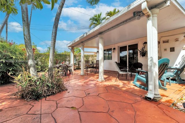 5660 W 13th Ct, Hialeah, FL 33012