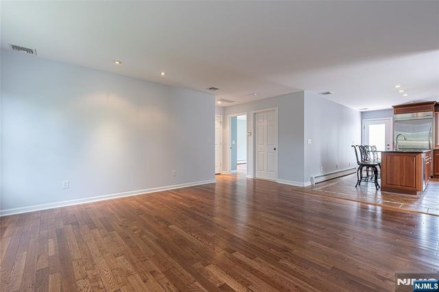 100 Rea Avenue, Hawthorne, NJ 07506