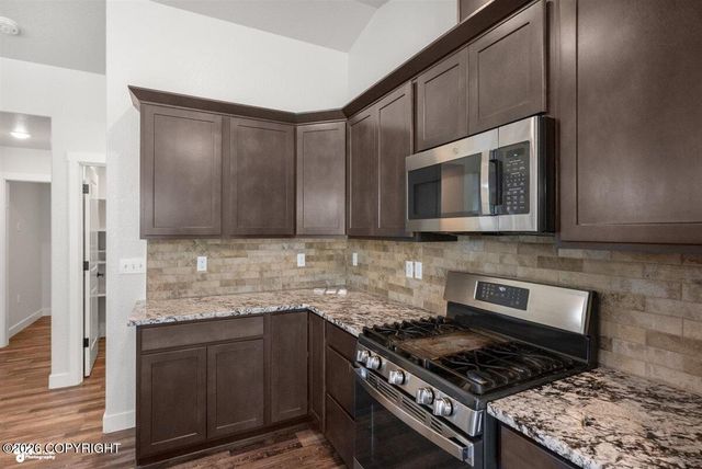 6141 N Snowflower Lane, Palmer, AK 99645
