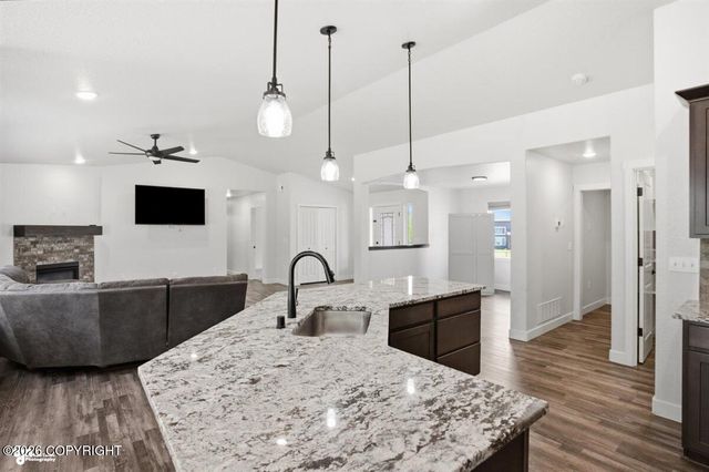 6141 N Snowflower Lane, Palmer, AK 99645