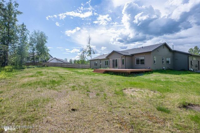 6141 N Snowflower Lane, Palmer, AK 99645