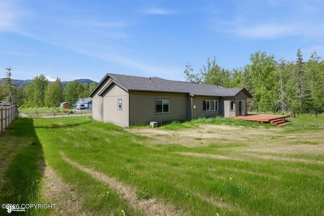 6141 N Snowflower Lane, Palmer, AK 99645