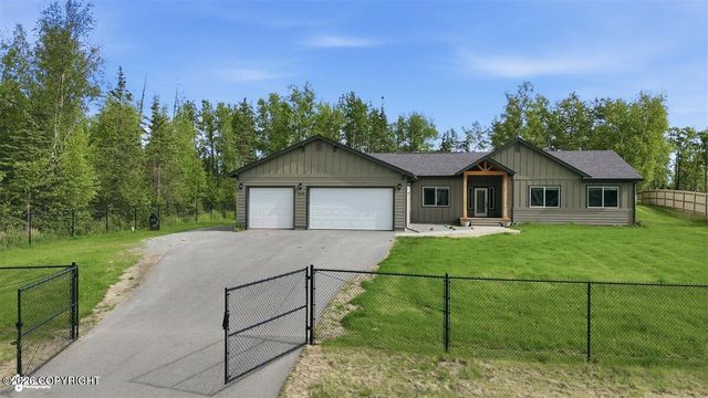 6141 N Snowflower Lane, Palmer, AK 99645