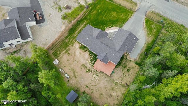 6141 N Snowflower Lane, Palmer, AK 99645