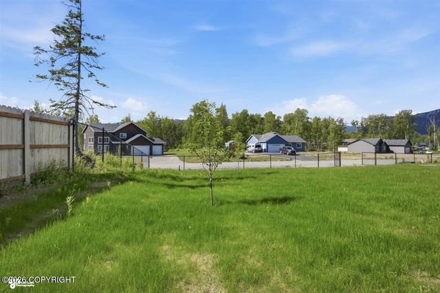 6141 N Snowflower Lane, Palmer, AK 99645