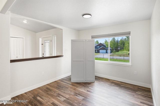 6141 N Snowflower Lane, Palmer, AK 99645