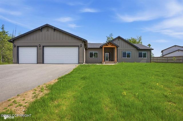 6141 N Snowflower Lane, Palmer, AK 99645
