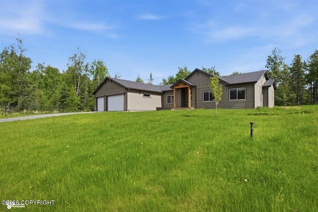 6141 N Snowflower Lane, Palmer, AK 99645