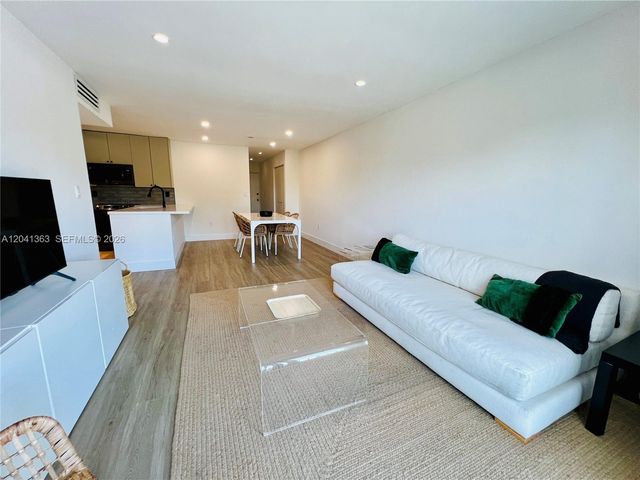 1900 Meridian Avenue 306, Miami Beach, FL 33139