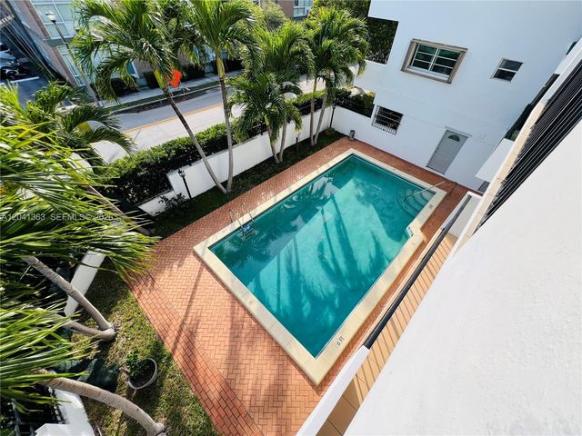 1900 Meridian Avenue 306, Miami Beach, FL 33139