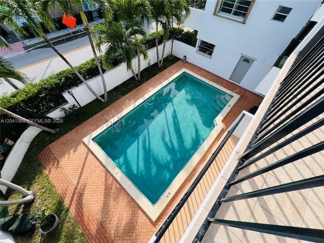 1900 Meridian Avenue 306, Miami Beach, FL 33139