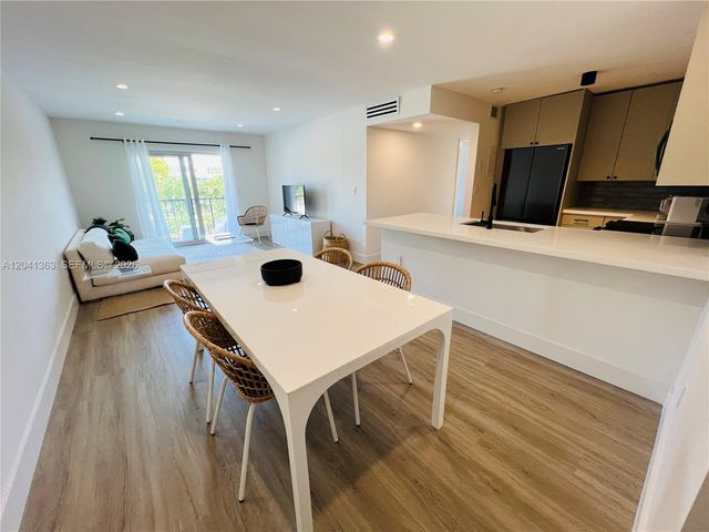 1900 Meridian Avenue 306, Miami Beach, FL 33139