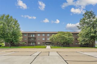 2005 Spring Street U107, Grinnell, IA 50112