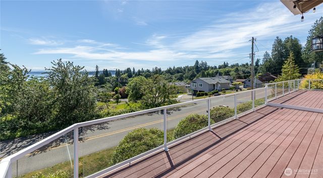 7767 E Spruce Street, Port Orchard, WA 98366