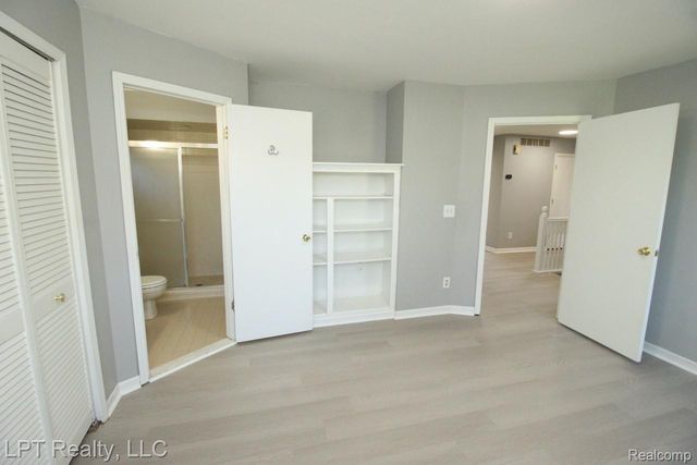 41175 Justin Drive, Clinton Charter Township, MI 48038
