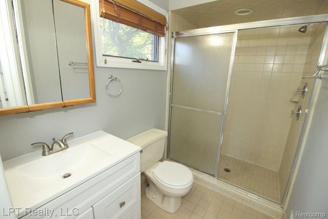 41175 Justin Drive, Clinton Charter Township, MI 48038