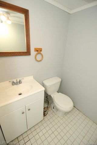 41175 Justin Drive, Clinton Charter Township, MI 48038