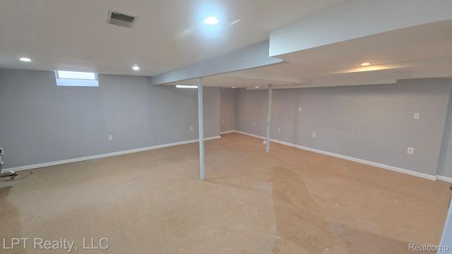 41175 Justin Drive, Clinton Charter Township, MI 48038