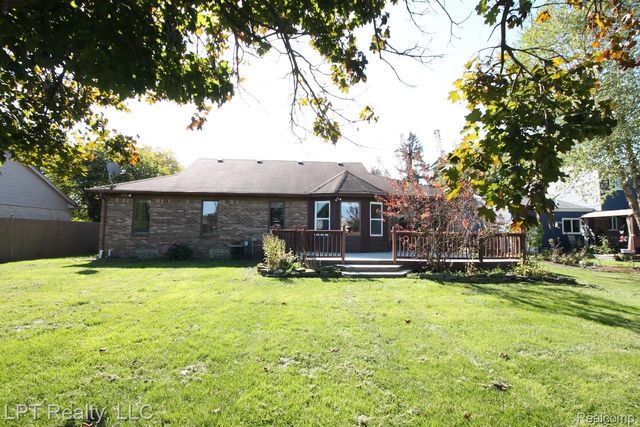 41175 Justin Drive, Clinton Charter Township, MI 48038